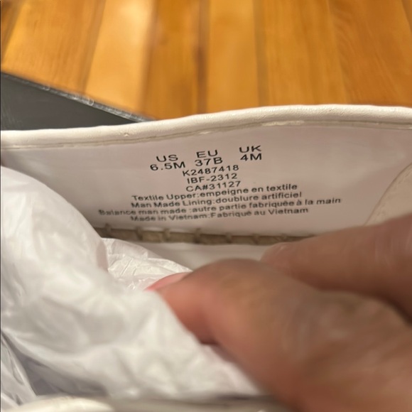 DKNY White and Tan Espadrilles - Picture 3 of 4